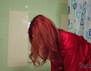 012920_redhead_new_model_louren_fisting_herself_with_closeups_of_her_gaped_pussy_and_blowjob_with_cumshot
