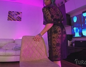 032525_big_boob_model_sam_hot_sexy_striptease_dancing_and_big_black_dildo_masturbation