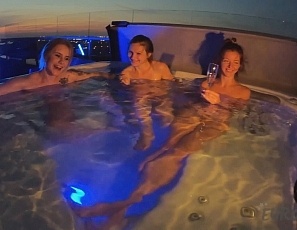 060625_priavate_jacuzzi_summer_nights_with_rebeka_ruby_melonie_and_lea_touching_fingering_and_late_night_playing_in_water