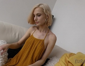 123120_hot_new_blonde_18yo_poppy_1st_time_naked_vid_white_casting_couch_masturbation_with_a_lipstick_dildo
